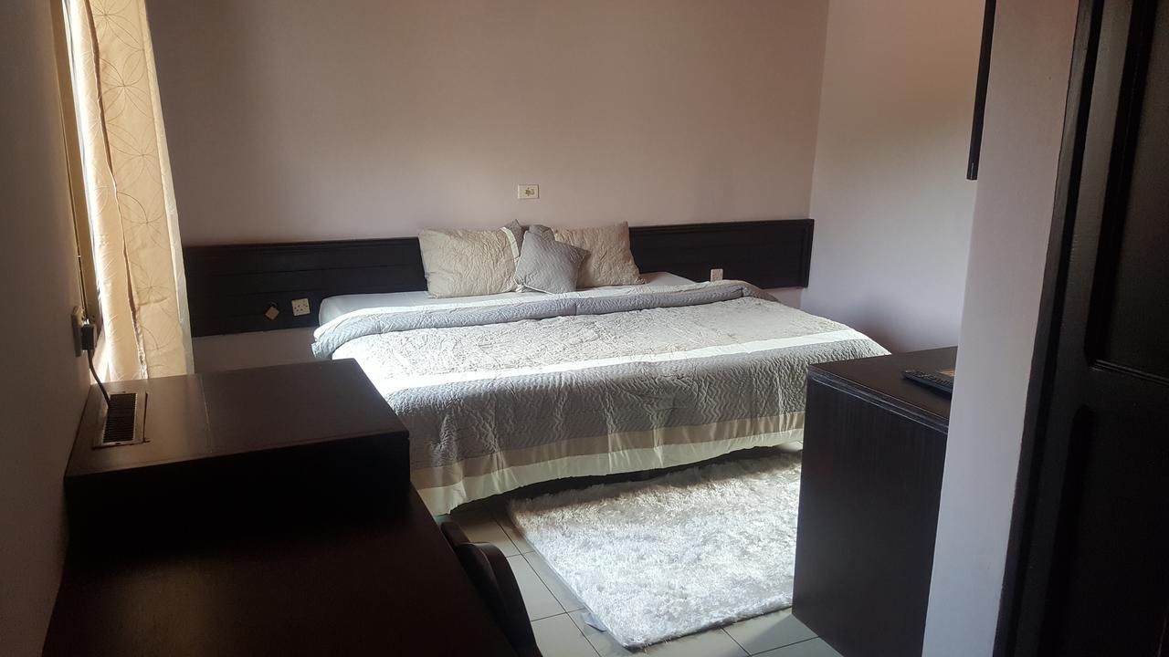First Choice Hotel Accra Eksteriør billede