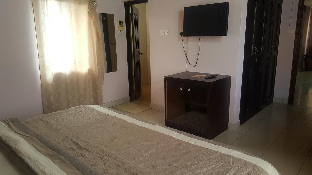 First Choice Hotel Accra Eksteriør billede